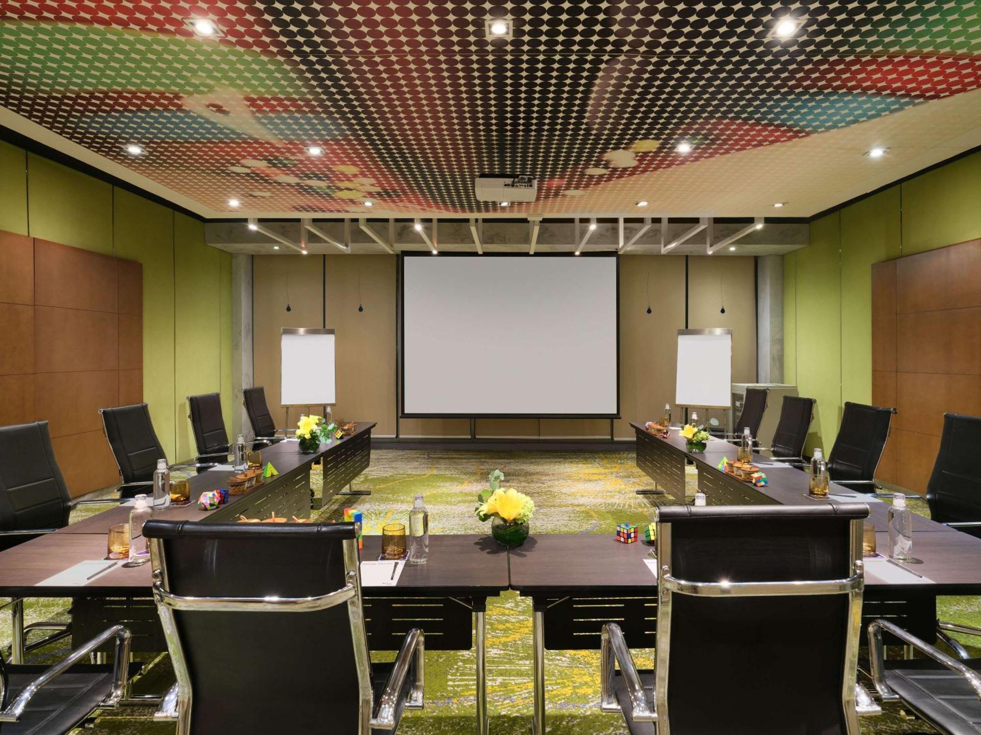 Pullman Jakarta Central Park Экстерьер фото Meeting room