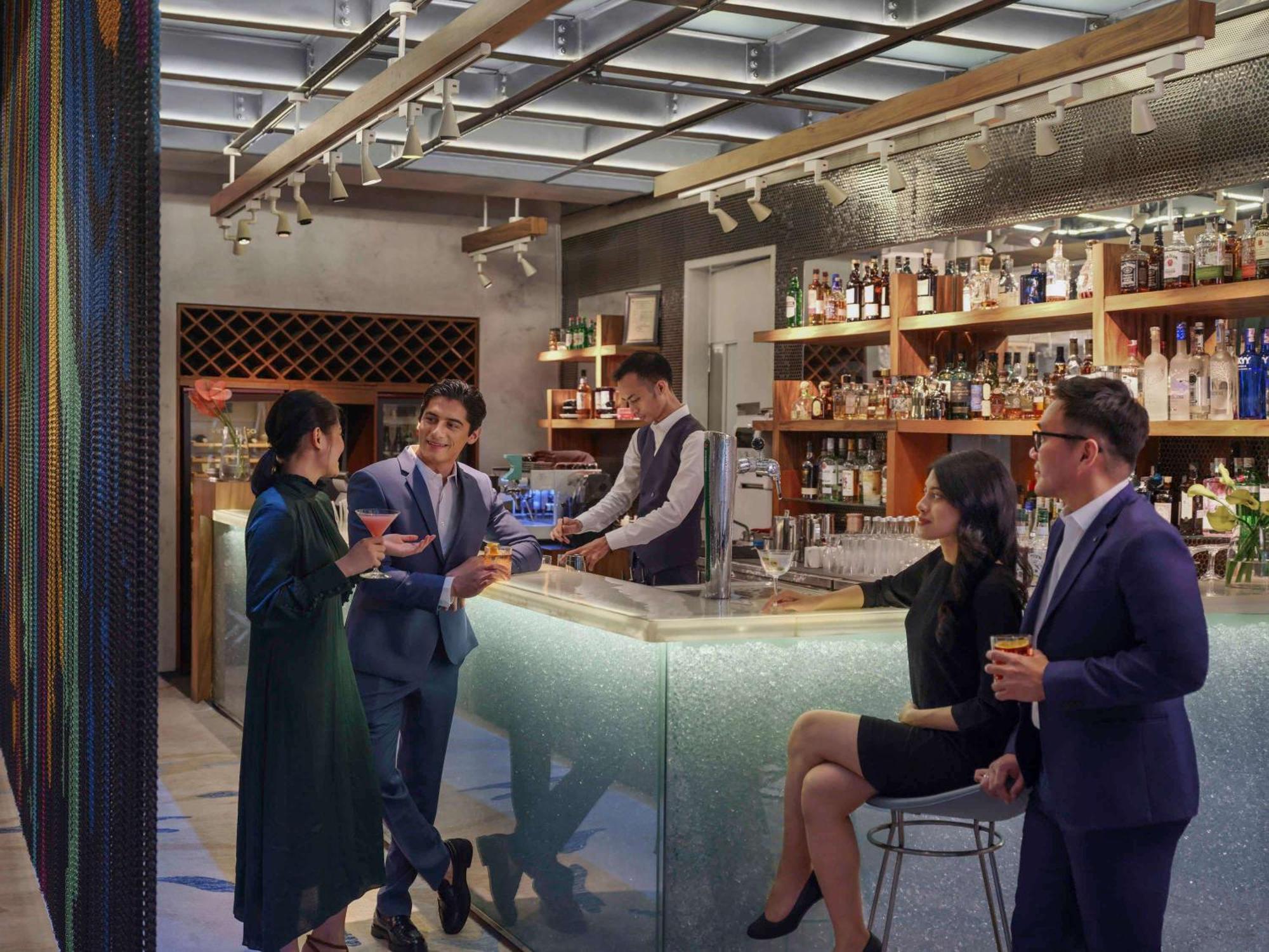 Pullman Jakarta Central Park Экстерьер фото The bar at the lounge